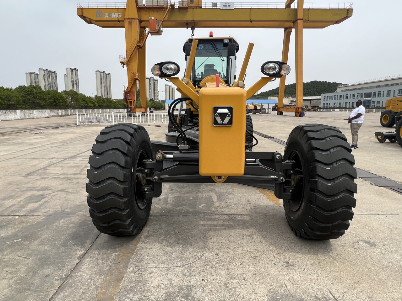 XCMG GR2153 - Grader: picture 2 XCMG GR2153 - Grader: picture 2