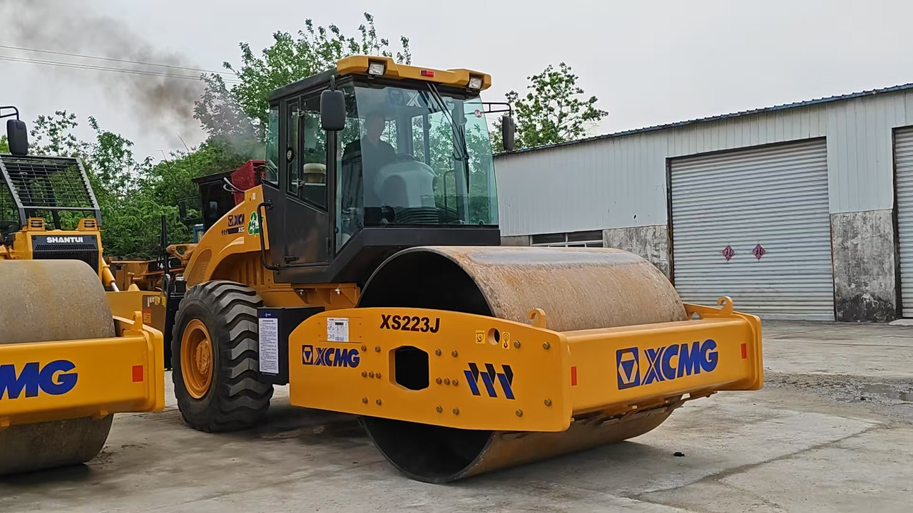 Compactor XCMG XS233J: picture 7
