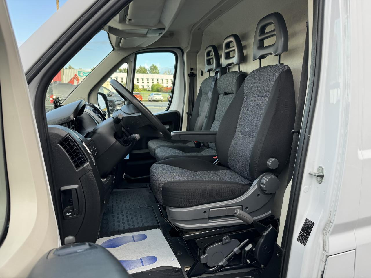 FIAT DUCATO 3T5 L3H2 2.2 HDI 140 CH BUSINESS - Panel van: picture 5 FIAT DUCATO 3T5 L3H2 2.2 HDI 140 CH BUSINESS - Panel van: picture 5