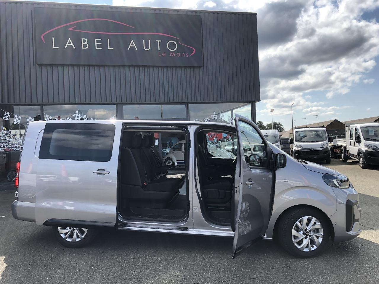 FIAT SCUDO XL 2.0 HDI 180CH EAT-8 CABINE APPROFONDIE 5 PLACES - Combi van: picture 1 FIAT SCUDO XL 2.0 HDI 180CH EAT-8 CABINE APPROFONDIE 5 PLACES - Combi van: picture 1
