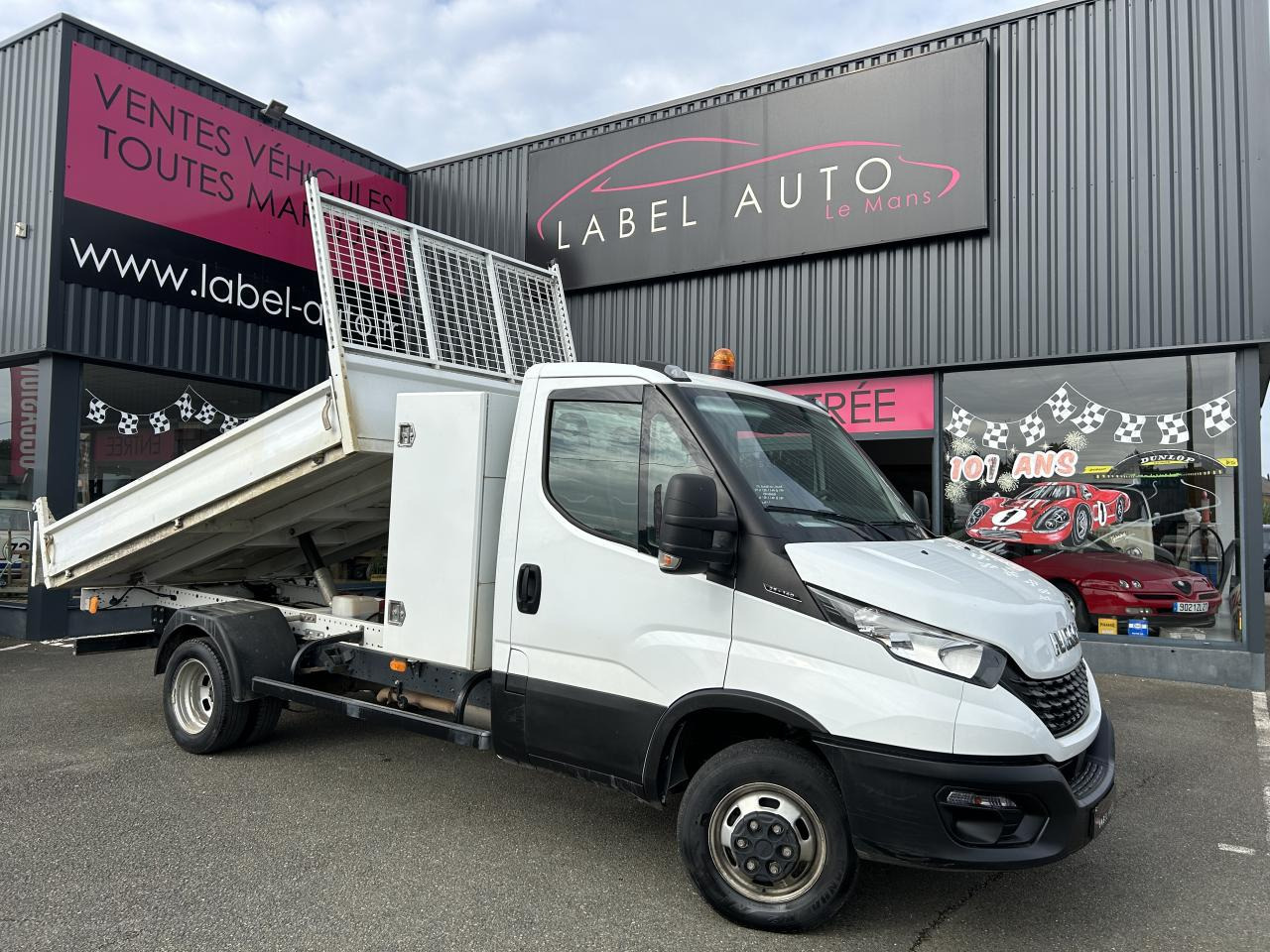 IVECO Daily 35 C 16H BENNE + COFFRE 3.0 160CH - Tipper van: picture 1 IVECO Daily 35 C 16H BENNE + COFFRE 3.0 160CH - Tipper van: picture 1