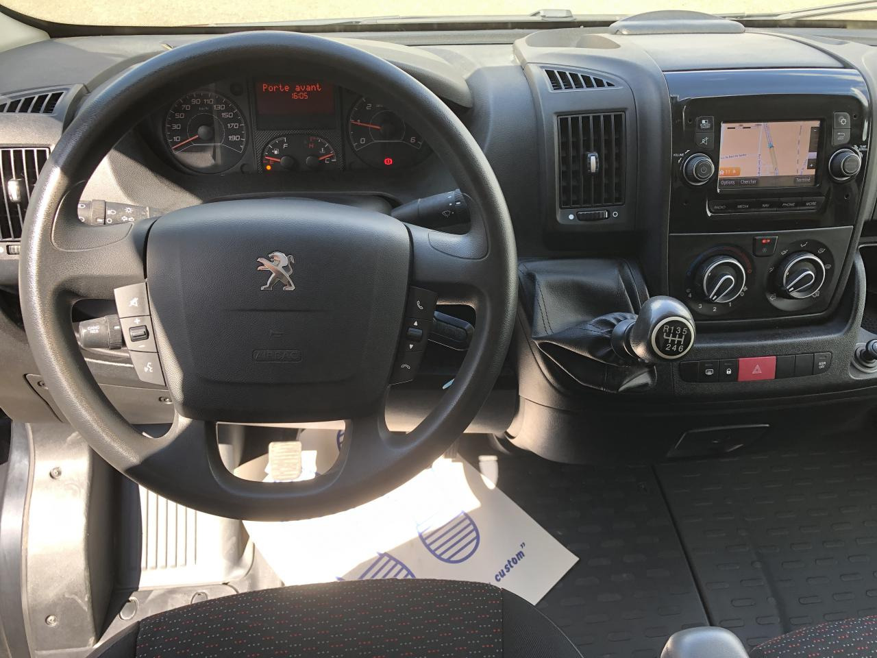 PEUGEOT Boxer Premium 335 L2H2 2.2 BlueHDi 165CH - Panel van: picture 3 PEUGEOT Boxer Premium 335 L2H2 2.2 BlueHDi 165CH - Panel van: picture 3