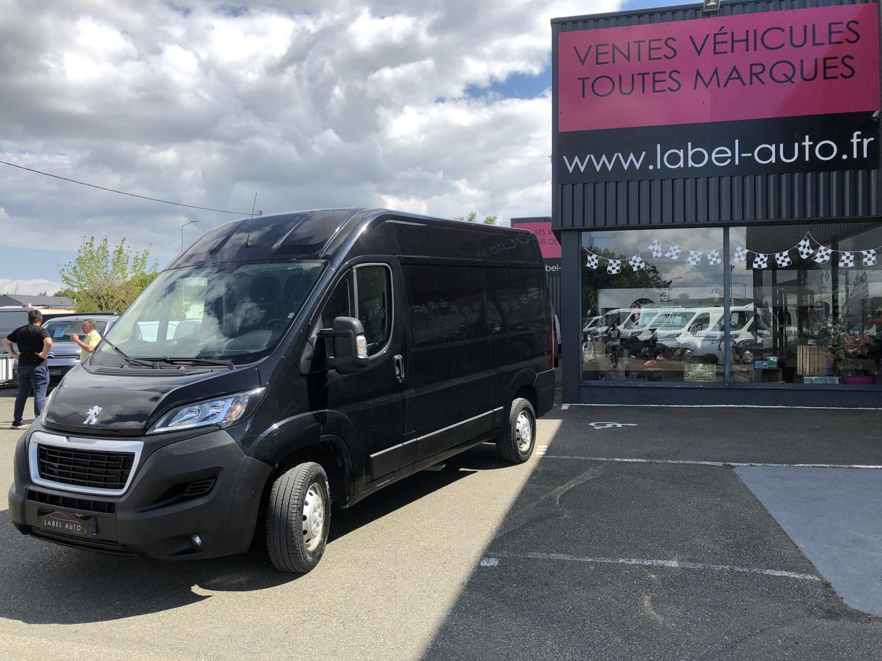 PEUGEOT Boxer Premium 335 L2H2 2.2 BlueHDi 165CH - Panel van: picture 5 PEUGEOT Boxer Premium 335 L2H2 2.2 BlueHDi 165CH - Panel van: picture 5
