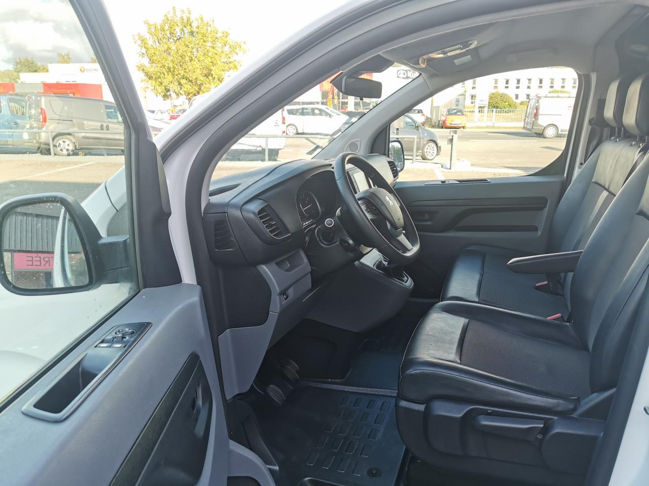 PEUGEOT EXPERT LONG 2.0 HDI 145CH ASPHALT - Panel van: picture 4 PEUGEOT EXPERT LONG 2.0 HDI 145CH ASPHALT - Panel van: picture 4