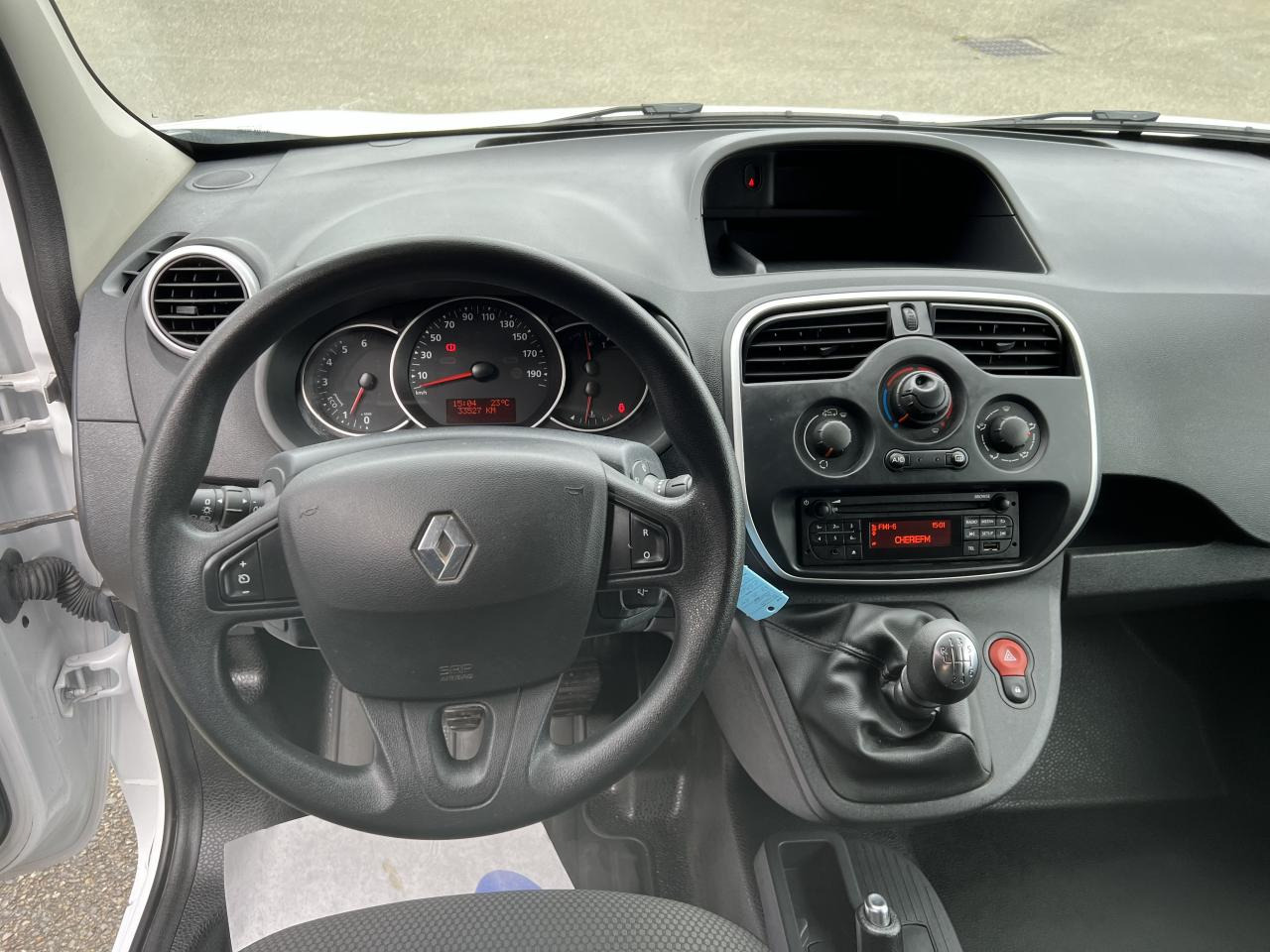 RENAULT KANGOO 1.5 DCI 80CH CONFORT - Panel van: picture 4 RENAULT KANGOO 1.5 DCI 80CH CONFORT - Panel van: picture 4