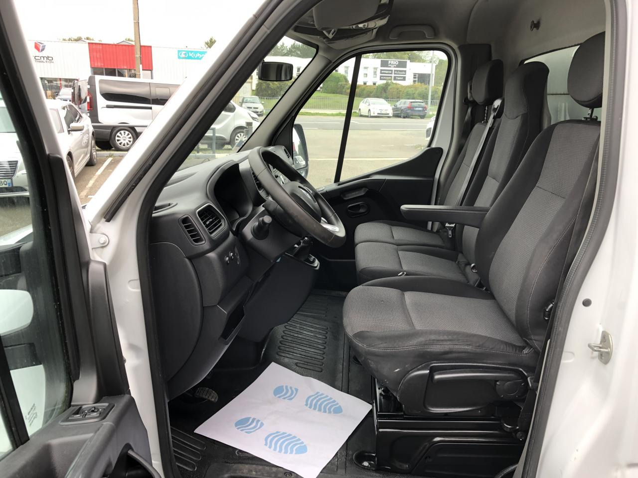 RENAULT Master Confort R3500RJ L3 2.3 dCi - 145 Petite Série  III TRANSPORTS SPECIFIQUES BENNE Benne - Tipper van: picture 4 RENAULT Master Confort R3500RJ L3 2.3 dCi - 145 Petite Série  III TRANSPORTS SPECIFIQUES BENNE Benne - Tipper van: picture 4