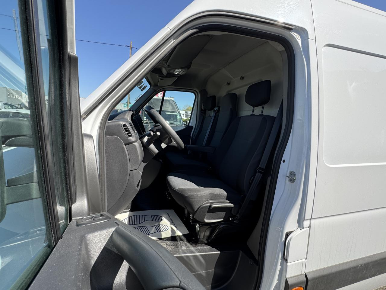 RENAULT Master Grand Confort F3500 L3H2 2.3 Blue dCi 135 ch Fourgon - Panel van: picture 5 RENAULT Master Grand Confort F3500 L3H2 2.3 Blue dCi 135 ch Fourgon - Panel van: picture 5