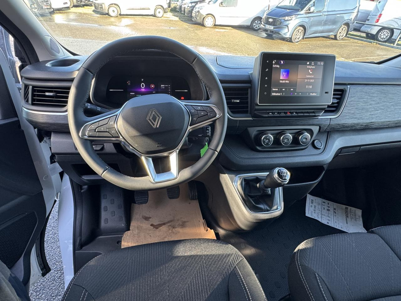 RENAULT Trafic L2H1 3000 Kg 2.0 Blue dCi - 150 2024 III FOURGON Fourgon Advance L2H1 PHASE 3 - Panel van: picture 4 RENAULT Trafic L2H1 3000 Kg 2.0 Blue dCi - 150 2024 III FOURGON Fourgon Advance L2H1 PHASE 3 - Panel van: picture 4