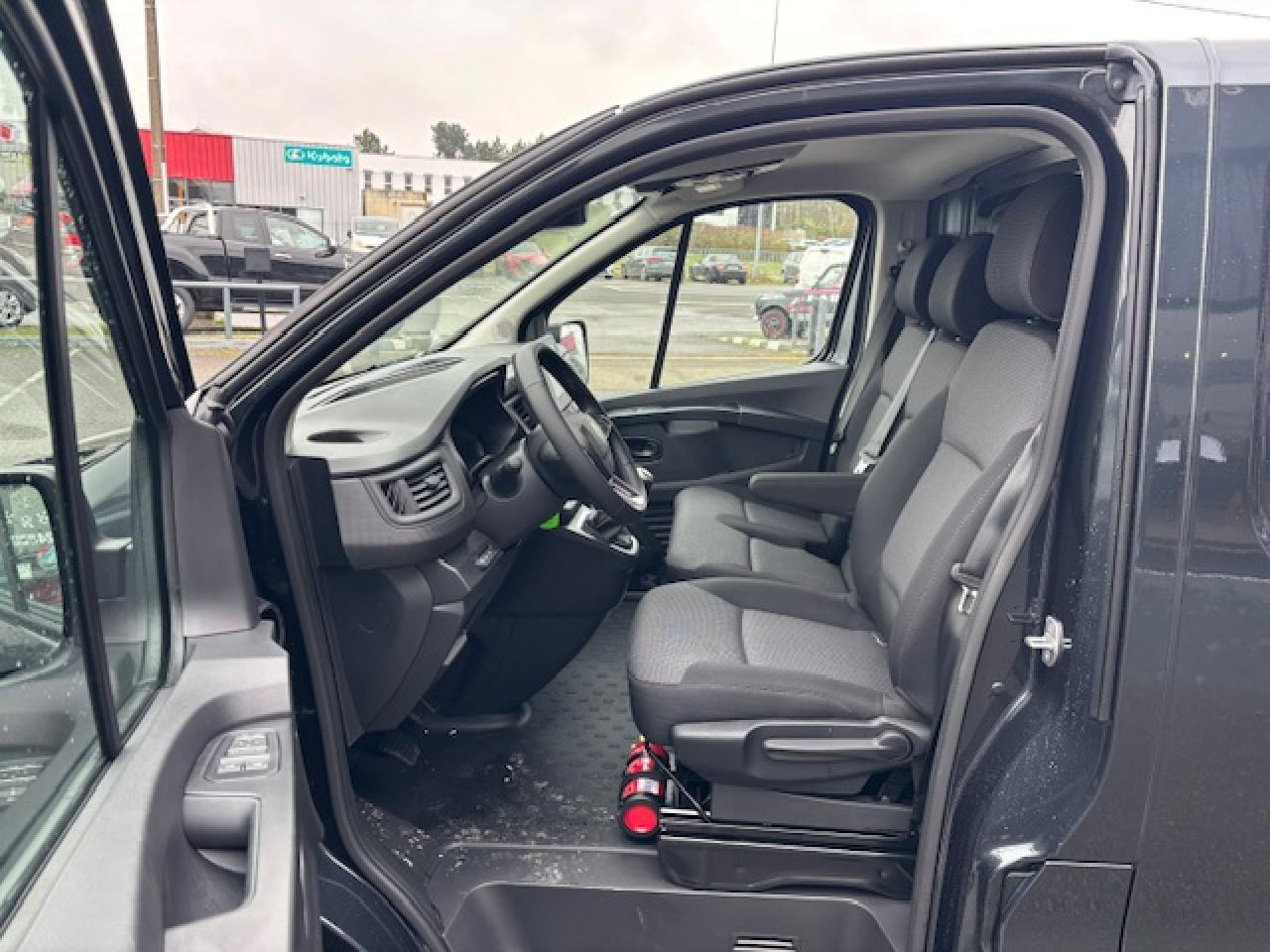 RENAULT Trafic L2H1 3000 Kg 2.0 Blue dCi - 150 2024  III FOURGON Fourgon Advance L2H1 PHASE 3 - Panel van: picture 5 RENAULT Trafic L2H1 3000 Kg 2.0 Blue dCi - 150 2024  III FOURGON Fourgon Advance L2H1 PHASE 3 - Panel van: picture 5