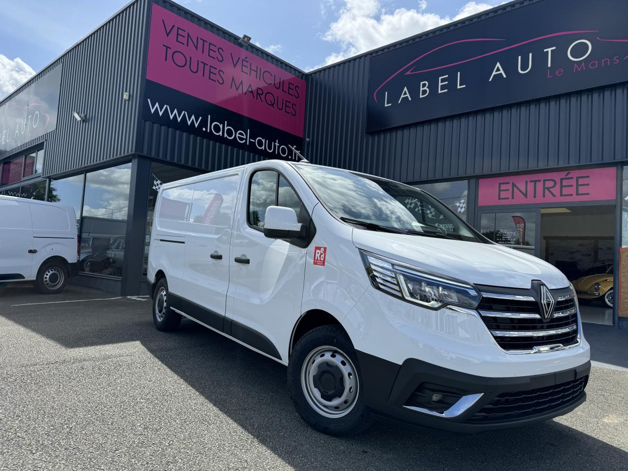 RENAULT Trafic L2H1 3000 Kg 2.0 Blue dCi - 170 2024 III FOURGON Fourgon Advance L2H1 PHASE 3 - Panel van: picture 3 RENAULT Trafic L2H1 3000 Kg 2.0 Blue dCi - 170 2024 III FOURGON Fourgon Advance L2H1 PHASE 3 - Panel van: picture 3