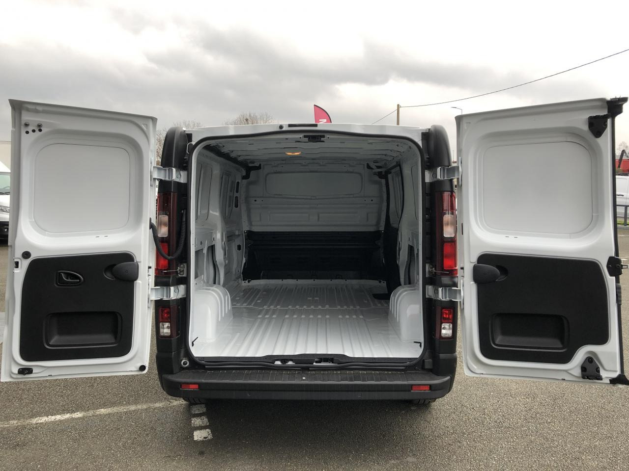 RENAULT Trafic L2H1 3000 Kg 2.0 Blue dCi 170ch ADVANCE - Panel van: picture 3 RENAULT Trafic L2H1 3000 Kg 2.0 Blue dCi 170ch ADVANCE - Panel van: picture 3