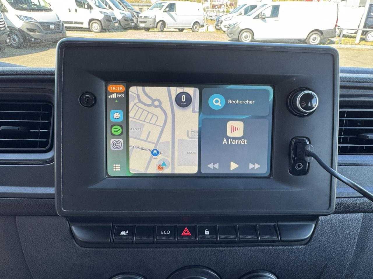 Leasing of  Renault Master RENAULT 3T5 BENNE + COFFRE RJ DOUBLE CABINE 6 PL 2.3 DCI 130 CH CONFORT + GPS + REGUL + CLIM Renault Master RENAULT 3T5 BENNE + COFFRE RJ DOUBLE CABINE 6 PL 2.3 DCI 130 CH CONFORT + GPS + REGUL + CLIM: picture 11