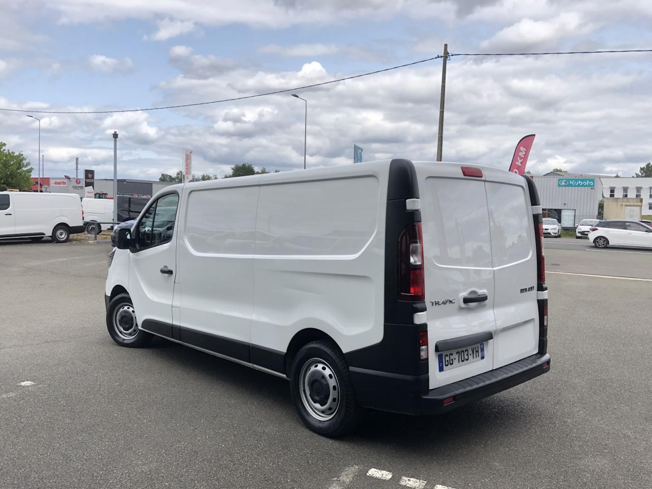 Renault Trafic L2H1 1200 Kg 2.0 Energy dCi - 145 - BV EDC III FOURGON Fourgon Confort L2H1 PHASE 2 - Small van: picture 5 Renault Trafic L2H1 1200 Kg 2.0 Energy dCi - 145 - BV EDC III FOURGON Fourgon Confort L2H1 PHASE 2 - Small van: picture 5