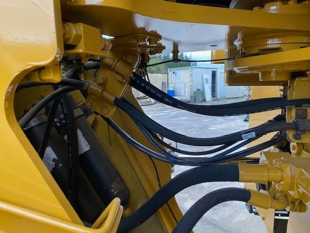 Wheel loader CAT 966 M: picture 9