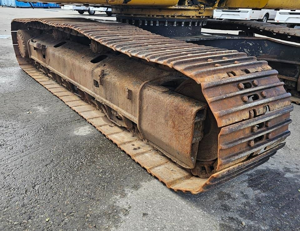 Crawler excavator CAT 323 D L: picture 29