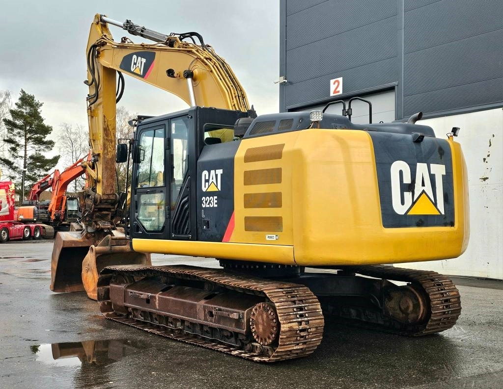 CAT 323 EL - Crawler excavator: picture 3 CAT 323 EL - Crawler excavator: picture 3