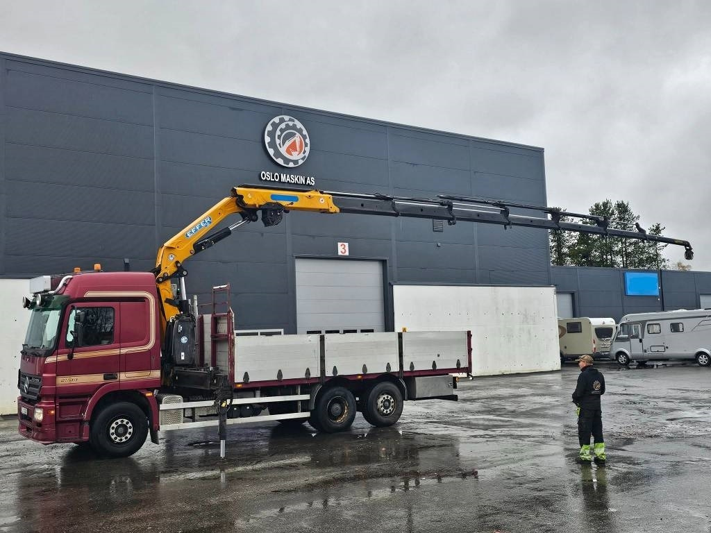 Mercedes-Benz Actros 2544  - Crane truck: picture 2 Mercedes-Benz Actros 2544  - Crane truck: picture 2