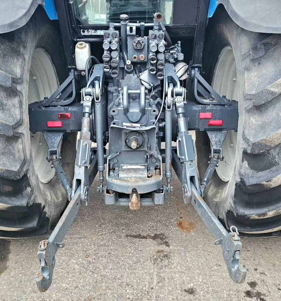 Leasing of New Holland 8360 DT New Holland 8360 DT: picture 12 Leasing of New Holland 8360 DT New Holland 8360 DT: picture 12