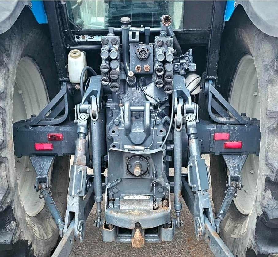 Leasing of New Holland 8360 DT New Holland 8360 DT: picture 13 Leasing of New Holland 8360 DT New Holland 8360 DT: picture 13