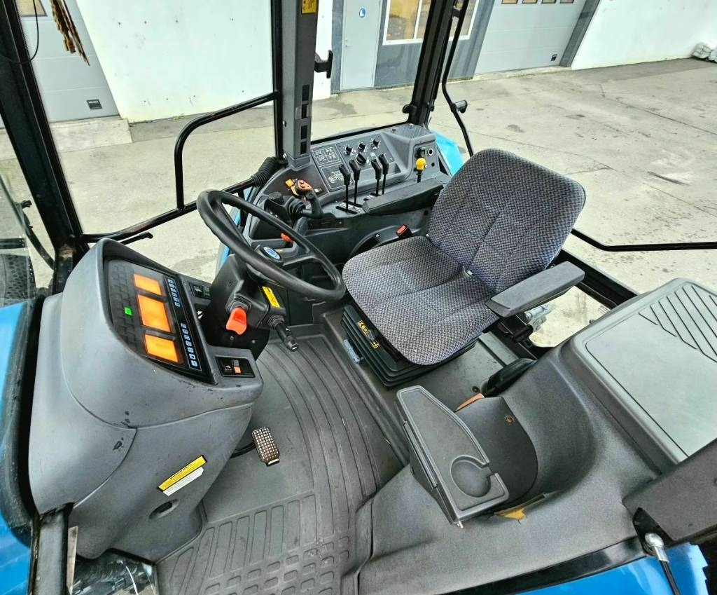 Leasing of New Holland 8360 DT New Holland 8360 DT: picture 16 Leasing of New Holland 8360 DT New Holland 8360 DT: picture 16