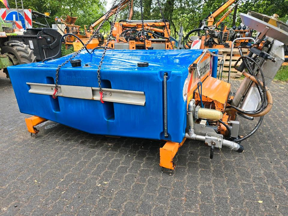 Gmeiner STA 2000 C Salzstreuer für Unimog UGN UGE 424 427 405 U300 U 300 400 500 MERCEDES-BENZ 218 219 318 323 423 427 327 430 429 430 435 Salzsilo Streuautomat Winterdienst - Sand/ Salt spreader: picture 3 Gmeiner STA 2000 C Salzstreuer für Unimog UGN UGE 424 427 405 U300 U 300 400 500 MERCEDES-BENZ 218 219 318 323 423 427 327 430 429 430 435 Salzsilo Streuautomat Winterdienst - Sand/ Salt spreader: picture 3