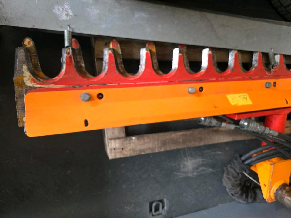 Mulag Dücker AWS 2200 Wallheckenschere Astschere Astkutter Astcutter Lichtraumprofilsäge Lichtraumprofilschere für Mähausleger Böschungsmäher Böschungsmulcher Bagger DUA UNA MKM FMK 700 800 FME 600 50 - Flail mower/ Mulcher: picture 4 Mulag Dücker AWS 2200 Wallheckenschere Astschere Astkutter Astcutter Lichtraumprofilsäge Lichtraumprofilschere für Mähausleger Böschungsmäher Böschungsmulcher Bagger DUA UNA MKM FMK 700 800 FME 600 50 - Flail mower/ Mulcher: picture 4