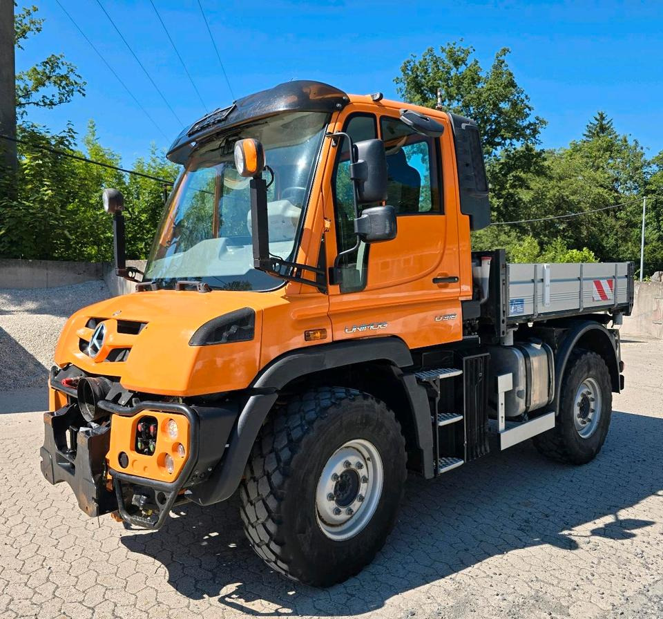 Unimog U318 NKS-F-UGE-42 Mercedes-Benz 405/10 405/12 UGE Mercedes-Benz U 318 323 327 423 427 429 430 EasyDrive Variopilot - Municipal/ Special vehicle: picture 1 Unimog U318 NKS-F-UGE-42 Mercedes-Benz 405/10 405/12 UGE Mercedes-Benz U 318 323 327 423 427 429 430 EasyDrive Variopilot - Municipal/ Special vehicle: picture 1