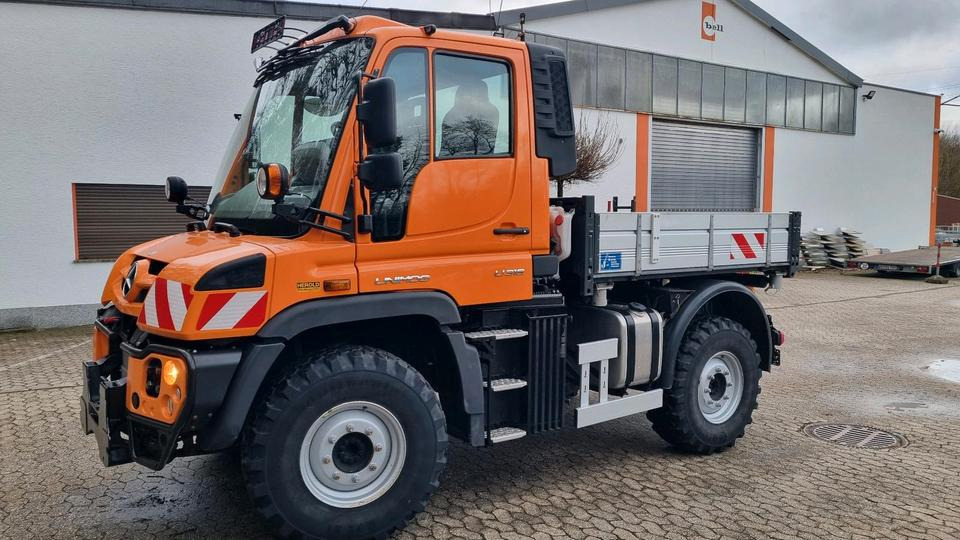 Zu vermieten Unimog 405 U318 423 429 430 Mercedes Benz 318 527 Vermietung - Snow removal vehicle: picture 3 Zu vermieten Unimog 405 U318 423 429 430 Mercedes Benz 318 527 Vermietung - Snow removal vehicle: picture 3