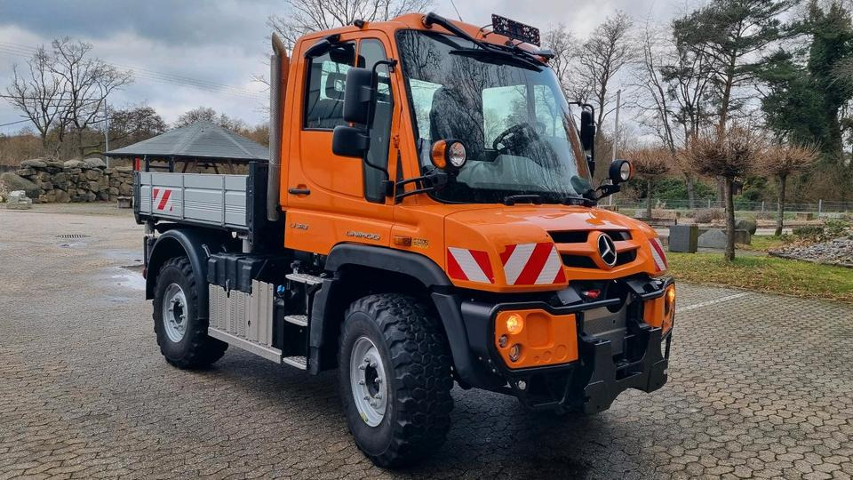 Zu vermieten Unimog 405 U318 423 429 430 Mercedes Benz 318 527 Vermietung - Snow removal vehicle: picture 1 Zu vermieten Unimog 405 U318 423 429 430 Mercedes Benz 318 527 Vermietung - Snow removal vehicle: picture 1