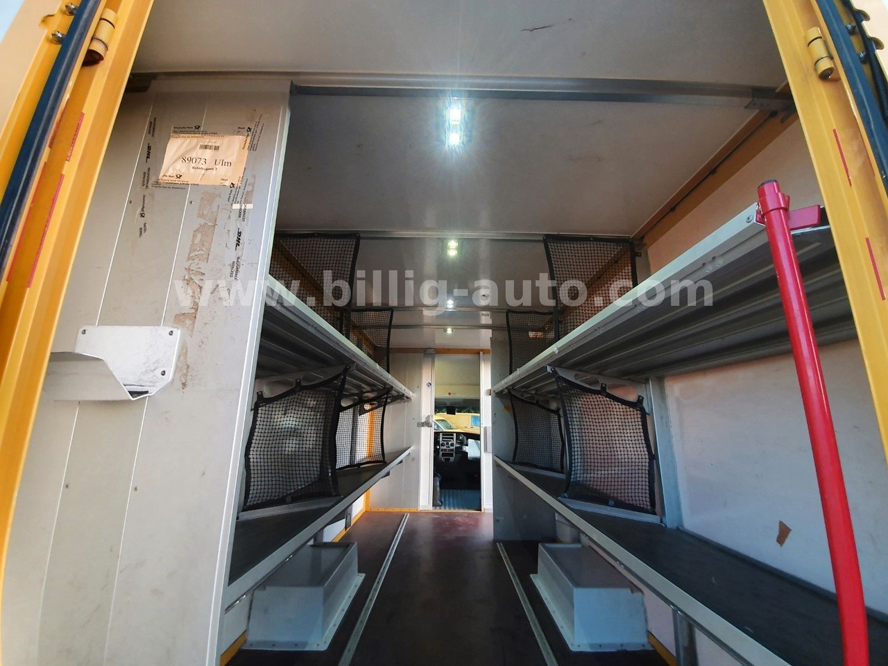 Car Iveco Daily 1.Hd*EU4*Luftfed.* Integralkoffer DHL POST: picture 8 Car Iveco Daily 1.Hd*EU4*Luftfed.* Integralkoffer DHL POST: picture 8