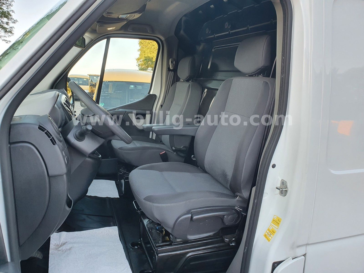 Panel van Renault Master EURO 6 *Klima*EU6*Bluetooth*Kamera*MAXI: picture 12 Panel van Renault Master EURO 6 *Klima*EU6*Bluetooth*Kamera*MAXI: picture 12