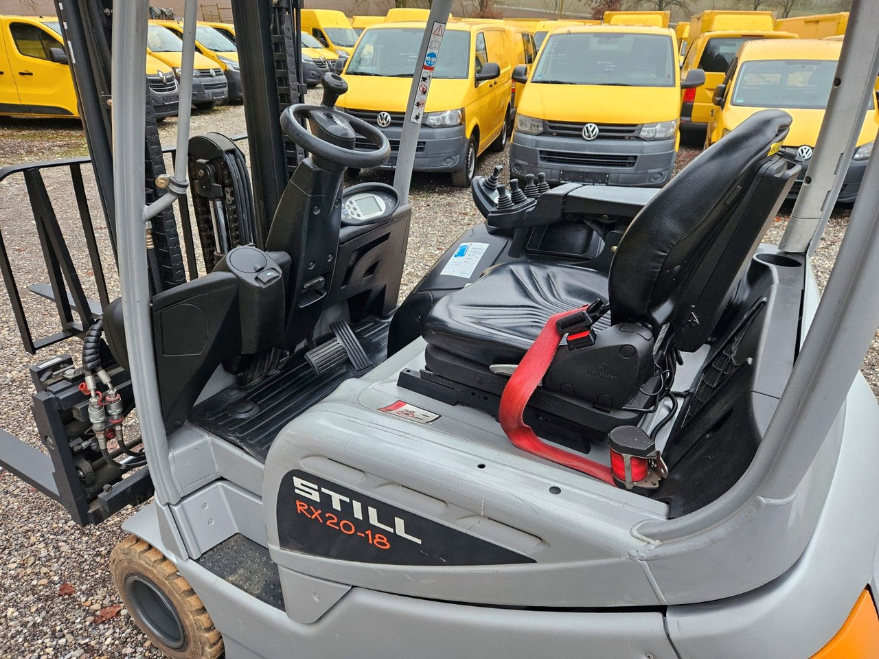 Electric forklift Still RX20 - 18 hydrl. Zinkenverstellung | 4-Rad |1.Hd: picture 10 Electric forklift Still RX20 - 18 hydrl. Zinkenverstellung | 4-Rad |1.Hd: picture 10