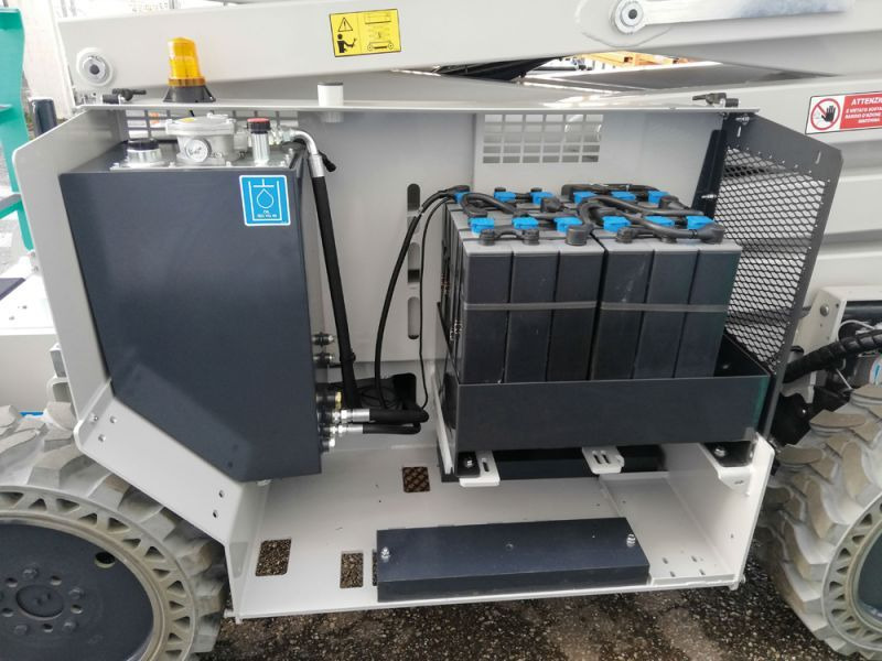 Scissor lift IMER GROUP Seria IM 180 nowy podnośnik nożycowy diesel-elektryczny: picture 12 Scissor lift IMER GROUP Seria IM 180 nowy podnośnik nożycowy diesel-elektryczny: picture 12