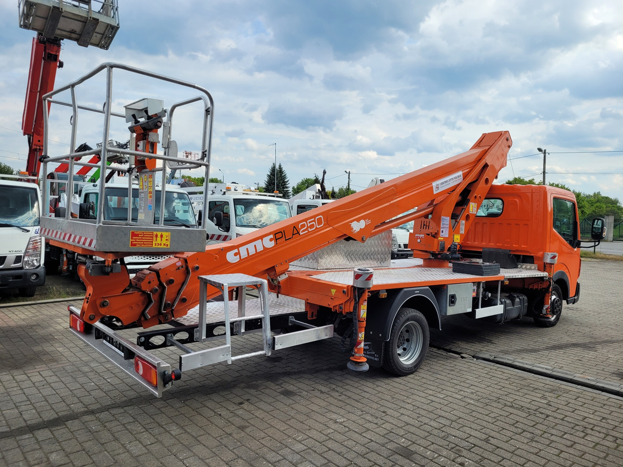 Renault Maxity podnośnik zwyżka 25 m CMC PLA250 bucket truck boom lift - Truck mounted aerial platform: picture 4 Renault Maxity podnośnik zwyżka 25 m CMC PLA250 bucket truck boom lift - Truck mounted aerial platform: picture 4