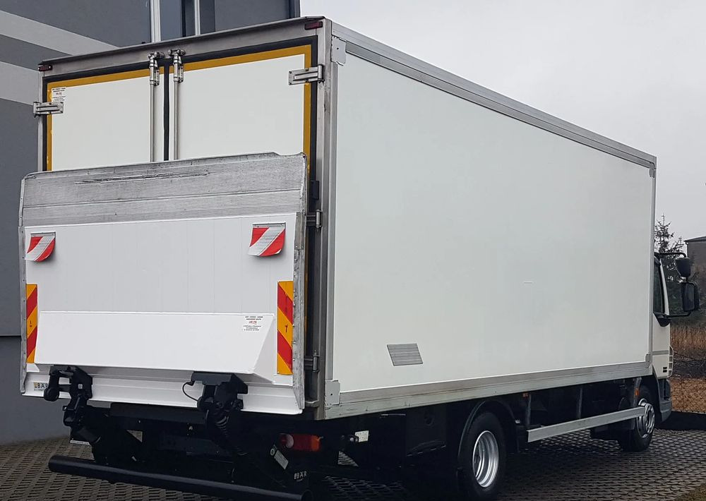 DAF LF 45.180 WINDA CHŁODNIA 15EP 6,20x2,45x2,19 KLIMA - Refrigerator truck: picture 4 DAF LF 45.180 WINDA CHŁODNIA 15EP 6,20x2,45x2,19 KLIMA - Refrigerator truck: picture 4