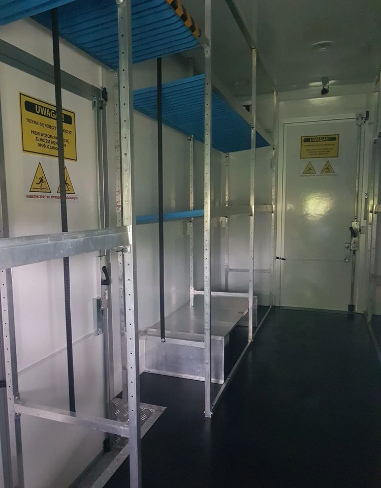 Leasing of  Iveco DAILY KONTENER NISKOPODŁOGOWY 4,43x2,23x2,42 SKLEP FOODTRUCK BAR KLIMA KONIOWÓZ KAMPER Iveco DAILY KONTENER NISKOPODŁOGOWY 4,43x2,23x2,42 SKLEP FOODTRUCK BAR KLIMA KONIOWÓZ KAMPER: picture 19