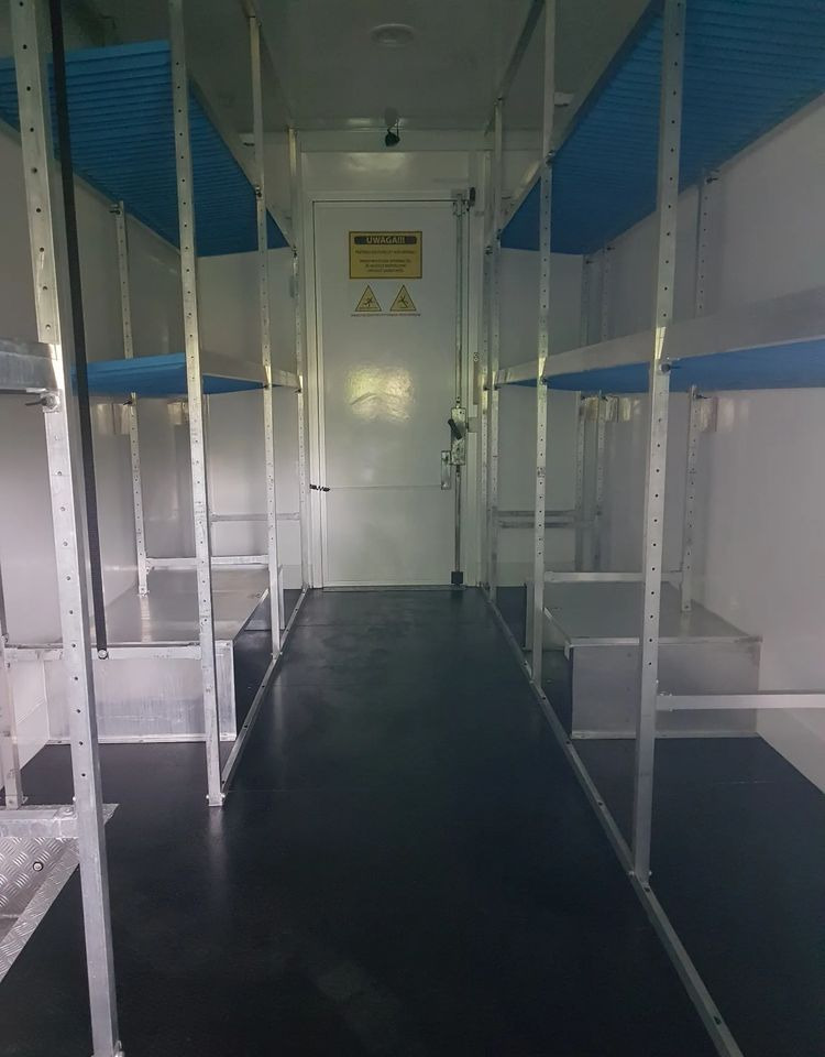 Leasing of  Iveco DAILY KONTENER NISKOPODŁOGOWY 4,43x2,23x2,42 SKLEP FOODTRUCK BAR KLIMA KONIOWÓZ KAMPER Iveco DAILY KONTENER NISKOPODŁOGOWY 4,43x2,23x2,42 SKLEP FOODTRUCK BAR KLIMA KONIOWÓZ KAMPER: picture 17
