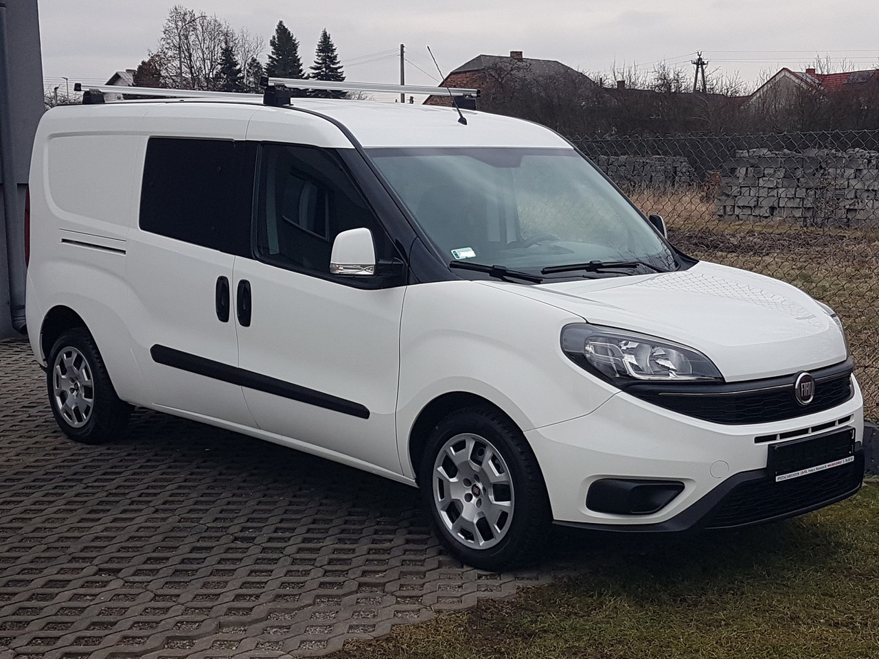 FIAT FIAT DOBLO DŁUGI 1,6 16V DIESEL EURO-6CH MULTIJET DOBLO DŁUGI 1,6 16V DIESEL EURO-6CH MULTIJET 105 KM 6-BIEGÓW MANUAL MAXI WERSJA 5 – OSÓB - Van, Combi van: picture 1 FIAT FIAT DOBLO DŁUGI 1,6 16V DIESEL EURO-6CH MULTIJET DOBLO DŁUGI 1,6 16V DIESEL EURO-6CH MULTIJET 105 KM 6-BIEGÓW MANUAL MAXI WERSJA 5 – OSÓB - Van, Combi van: picture 1