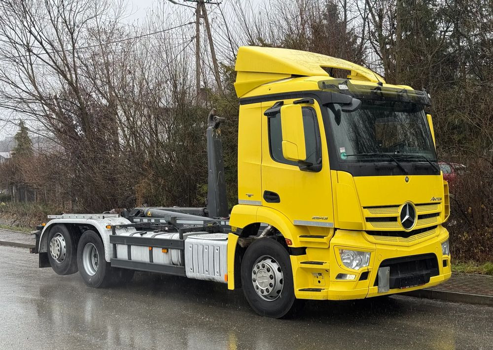 Mercedes-Benz * Hakowiec * Mercedes Antos 2543 * Sprowadzony * Stan Perfekcyjny - Hook lift truck: picture 3 Mercedes-Benz * Hakowiec * Mercedes Antos 2543 * Sprowadzony * Stan Perfekcyjny - Hook lift truck: picture 3