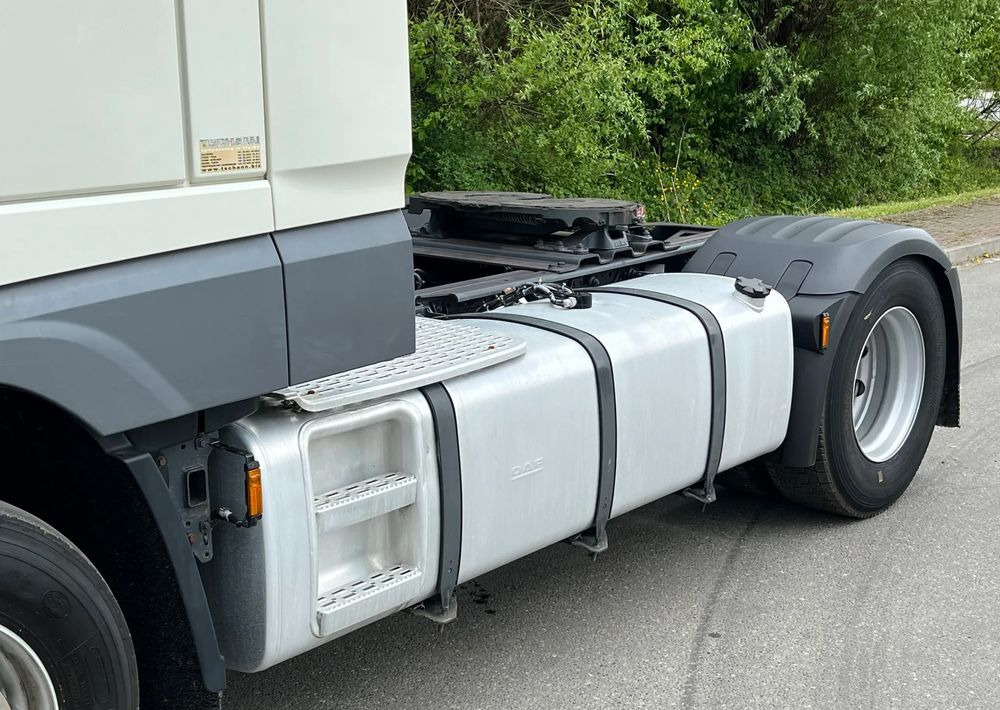 Tractor unit DAF *DAF XF 106 410 Euro 6 RETARDER KLIMA SPROWADZONY SUPER STAN CIĄGNIK SIODŁOWY: picture 18 Tractor unit DAF *DAF XF 106 410 Euro 6 RETARDER KLIMA SPROWADZONY SUPER STAN CIĄGNIK SIODŁOWY: picture 18