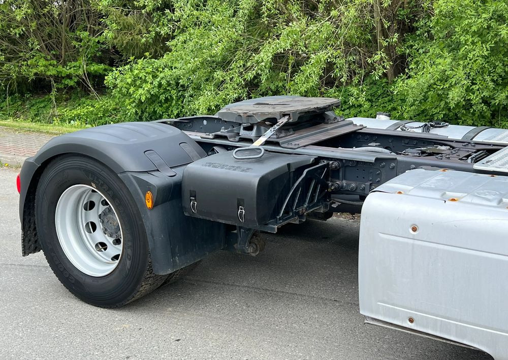 Tractor unit DAF *DAF XF 106 410 Euro 6 RETARDER KLIMA SPROWADZONY SUPER STAN CIĄGNIK SIODŁOWY: picture 8 Tractor unit DAF *DAF XF 106 410 Euro 6 RETARDER KLIMA SPROWADZONY SUPER STAN CIĄGNIK SIODŁOWY: picture 8