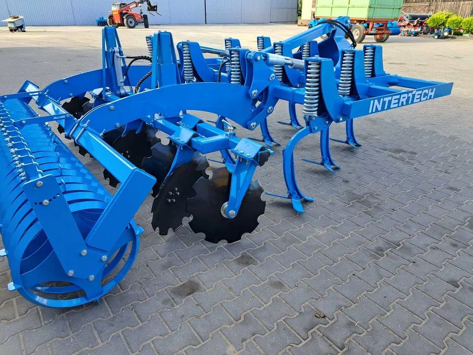 Agregat bezorkowy INTER-TECH 3.0m wał daszkowy 600 OD RĘKI - Cultivator: picture 2 Agregat bezorkowy INTER-TECH 3.0m wał daszkowy 600 OD RĘKI - Cultivator: picture 2