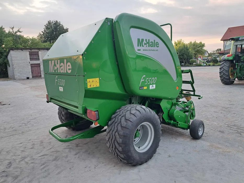 Mchale F5500 - Round baler: picture 3 Mchale F5500 - Round baler: picture 3