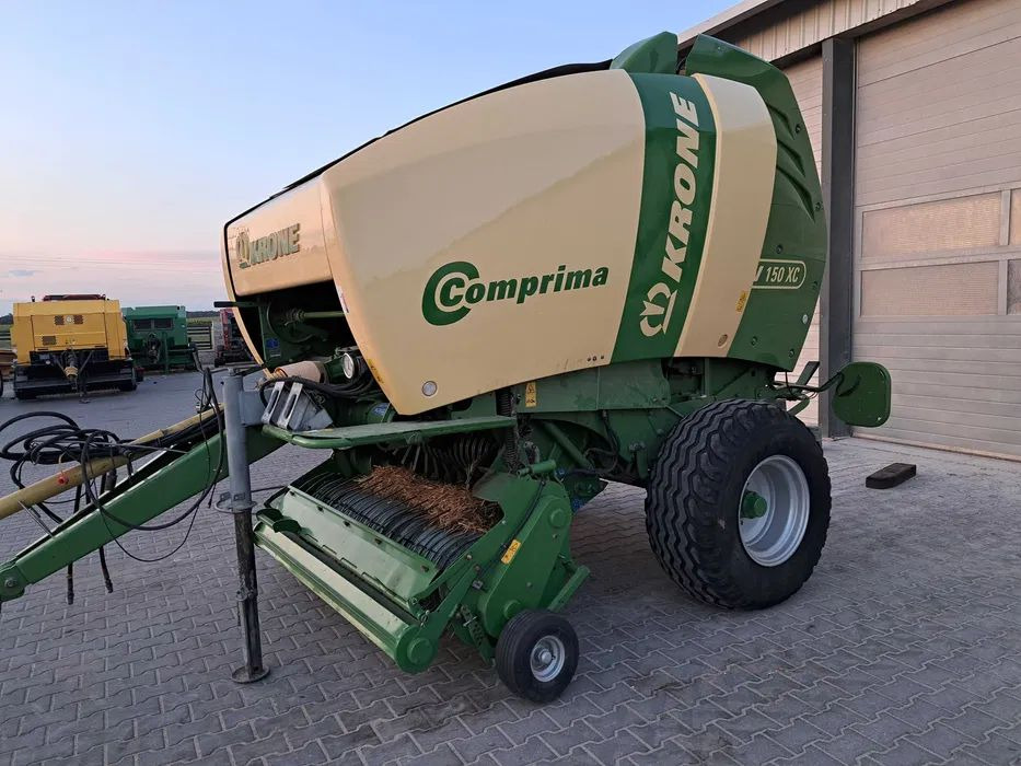 Prasa rolująca Krone Comprima 150XC - Round baler: picture 1 Prasa rolująca Krone Comprima 150XC - Round baler: picture 1