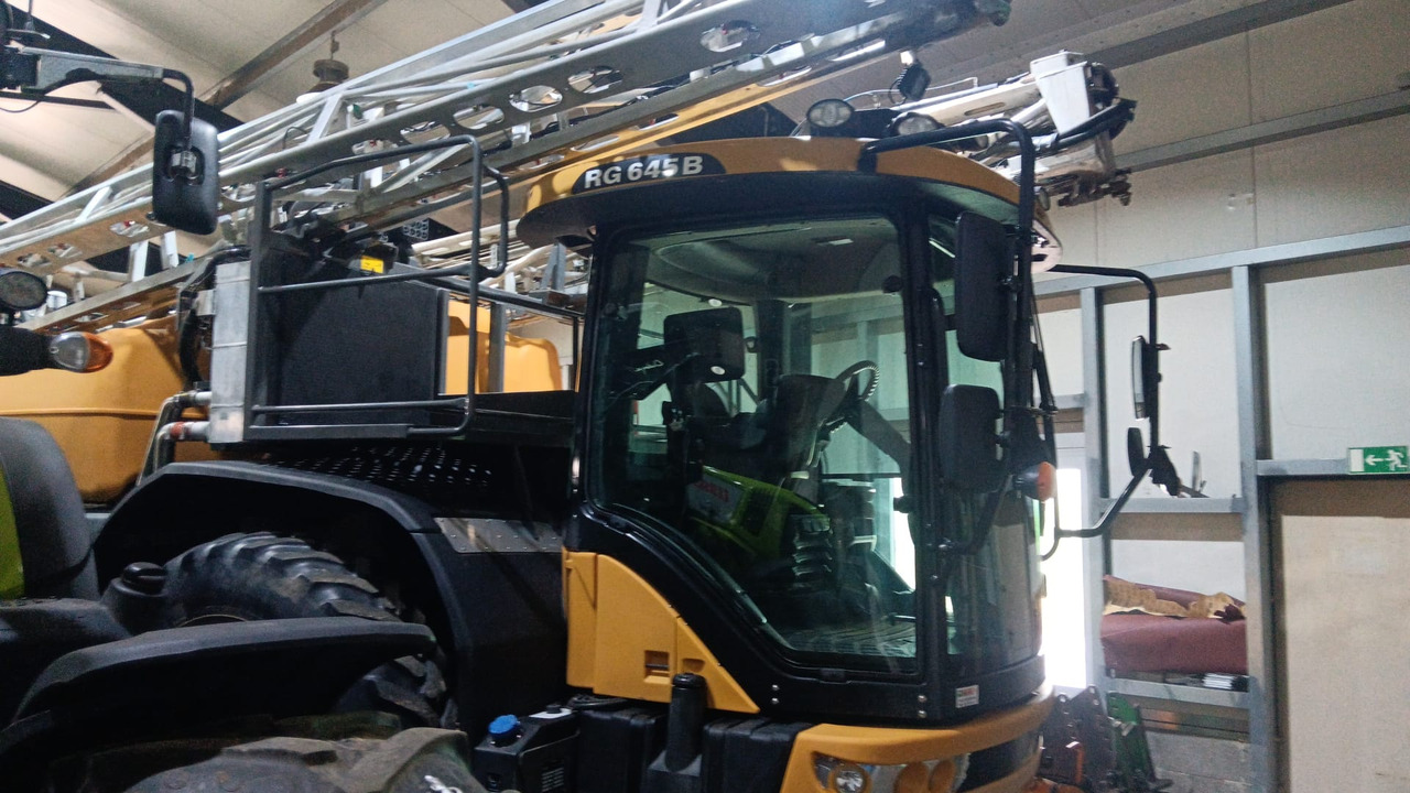 Challenger Challenger Rogator 645B - Self-propelled sprayer: picture 1 Challenger Challenger Rogator 645B - Self-propelled sprayer: picture 1