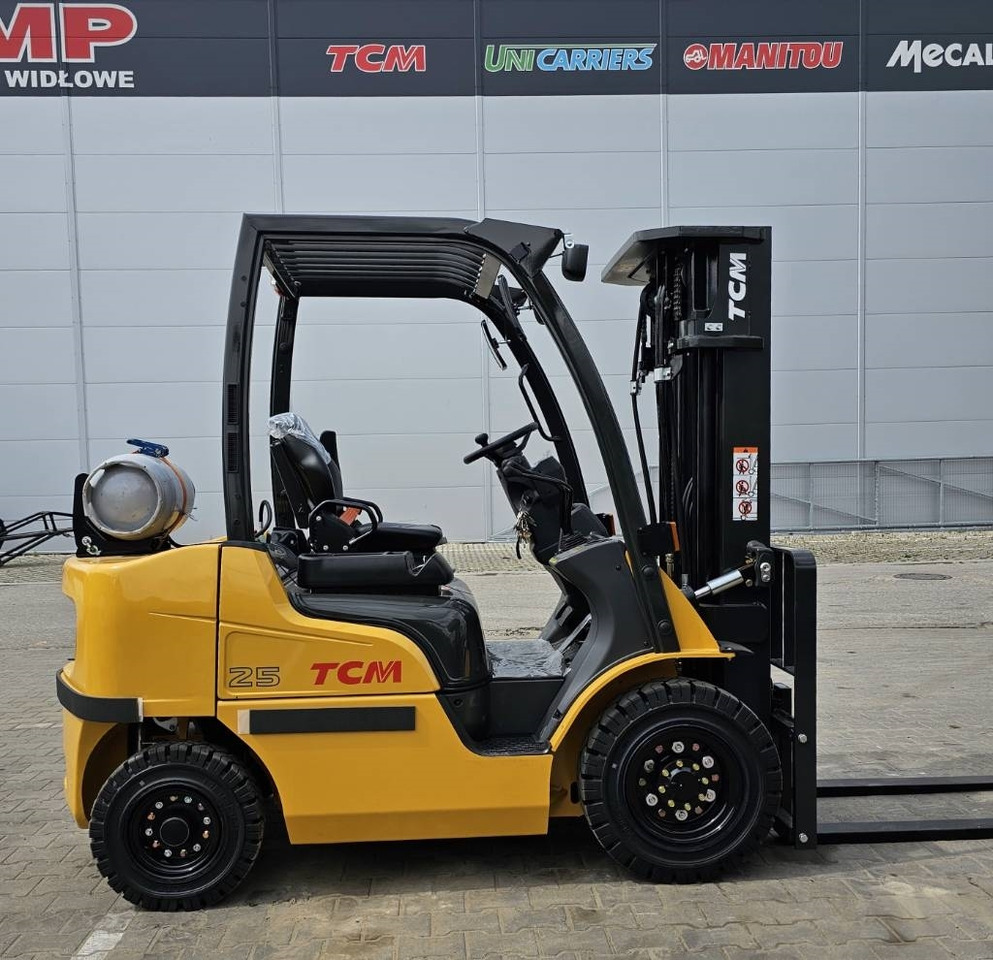 LPG forklift TCM FGE25-E2 UNUSED TRIPLEX 4700mm: picture 11 LPG forklift TCM FGE25-E2 UNUSED TRIPLEX 4700mm: picture 11