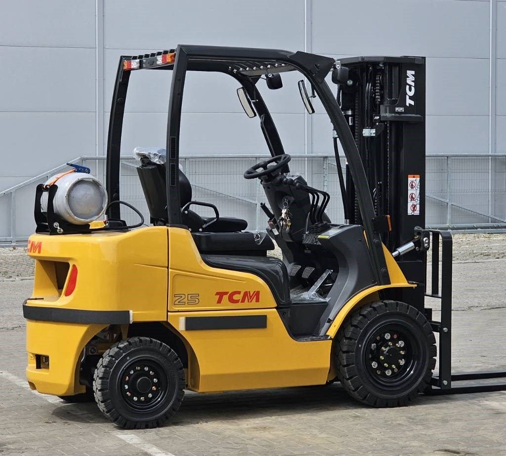 LPG forklift TCM FGE25-E2 UNUSED TRIPLEX 4700mm: picture 13 LPG forklift TCM FGE25-E2 UNUSED TRIPLEX 4700mm: picture 13