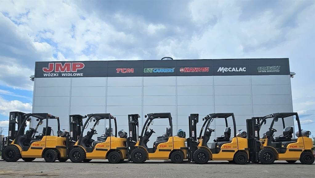 LPG forklift TCM FGE25-E2 UNUSED TRIPLEX 4700mm: picture 15