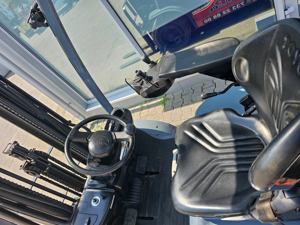 Toyota 8 FG 30 F - LPG forklift: picture 5 Toyota 8 FG 30 F - LPG forklift: picture 5