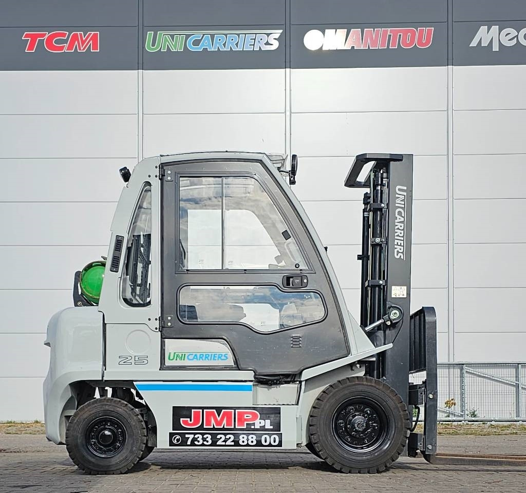 UniCarriers U1D2A25LQ DX25 - LPG forklift: picture 4 UniCarriers U1D2A25LQ DX25 - LPG forklift: picture 4
